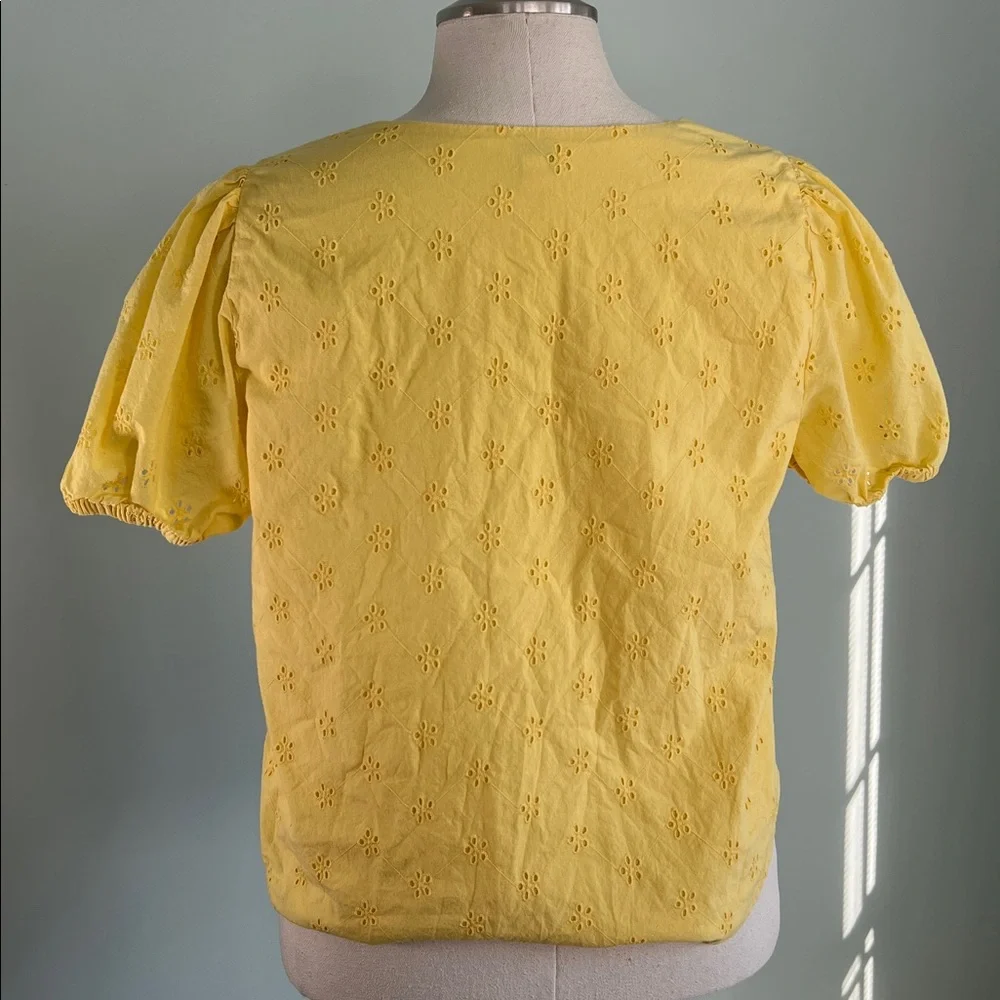 J. CREW yellow puff short sleeve eyelet button up cotton lined V-neck blouse L - Picture 4 of 10